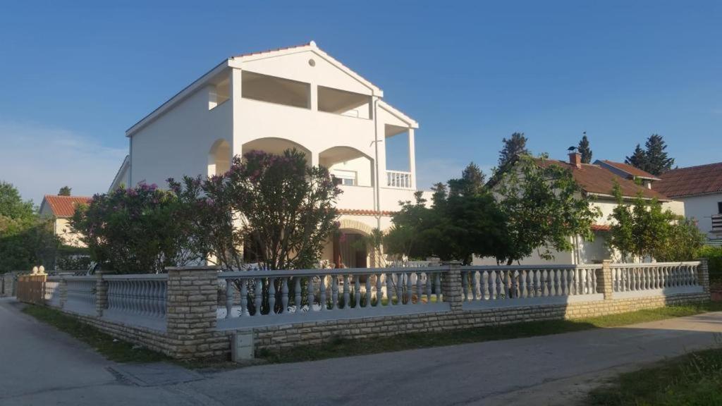 Beach Apartments Privlaka  Esterno foto